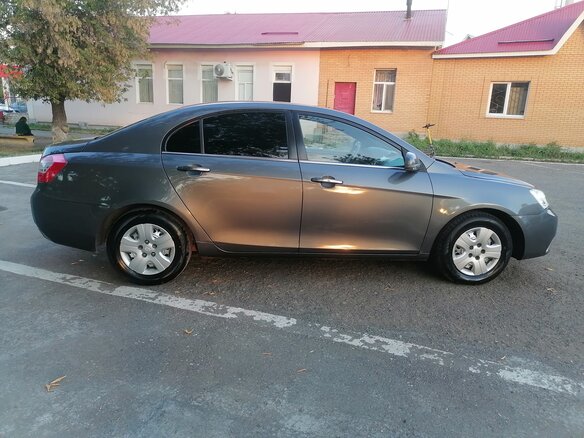 2013 Geely Emgrand EC7, серебристый, 380000 рублей - вид 2