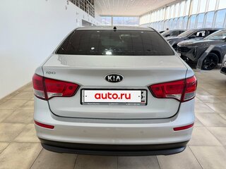 2016 Kia Rio III Рестайлинг, серебристый, 1100000 рублей, вид 5