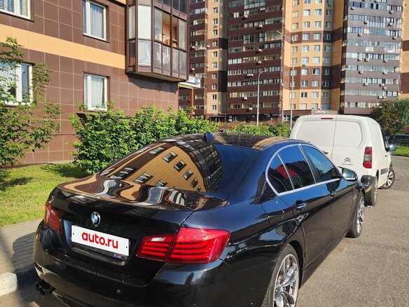 2013 BMW 5 серии 528i xDrive VI (F10/F11/F07) Рестайлинг, чёрный, 2100000 рублей - вид 4