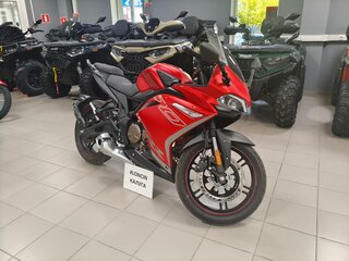 2026 Voge 300RR, красный, 299000 рублей, вид 2