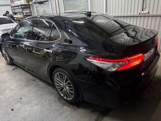 2018 Toyota Camry VIII (XV70), чёрный, 2950000 рублей, вид 4