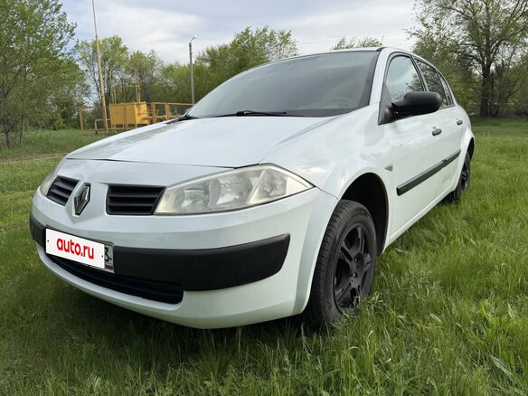 2004 Renault Megane II, белый, 270000 рублей