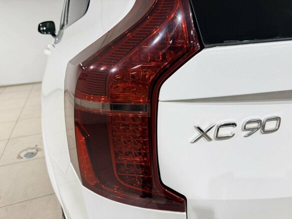 2019 Volvo XC90 B5 II Рестайлинг 1, белый, 3600000 рублей - вид 21