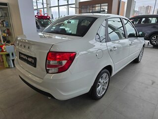 2026 Lada (ВАЗ) Granta I Рестайлинг, белый, 1188000 рублей, вид 4