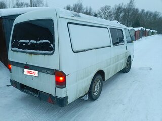 1992 Mazda E-Series, белый, 175000 рублей, вид 3