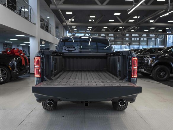 2026 Ram 1500 Crew Cab V Рестайлинг, синий, 9590000 рублей - вид 7