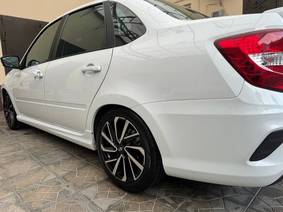 2023 Lada (ВАЗ) Granta Sport I Рестайлинг, белый, 1110000 рублей - вид 7