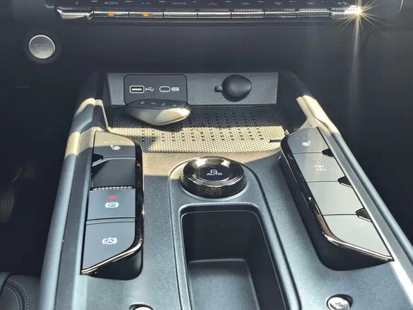 2025 Haval Menglong (Raptor) I Рестайлинг, чёрный, 3900000 рублей - вид 7