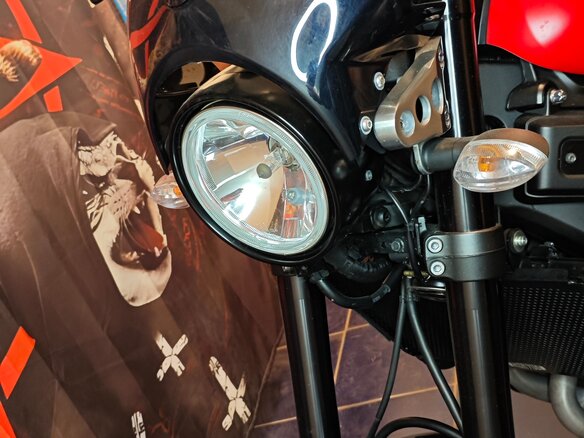 2018 Yamaha XSR900, красный, 870000 рублей - вид 8