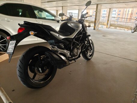 2011 Suzuki SFV 400 Gladius, серый, 400000 рублей, вид 3