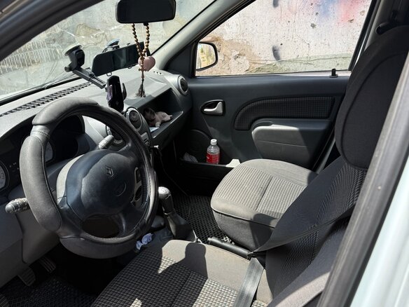 2008 Renault Logan I, серебристый, 650000 рублей - вид 12
