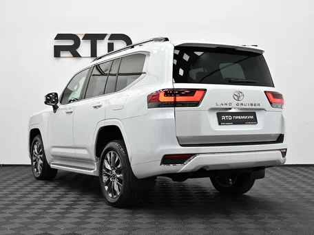 2025 Toyota Land Cruiser 300 Series, белый, 14300000 рублей, вид 4