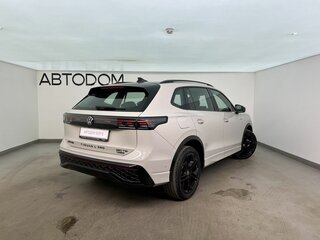 2026 Volkswagen Tiguan L Pro III (China Market), серый, 5145000 рублей, вид 4