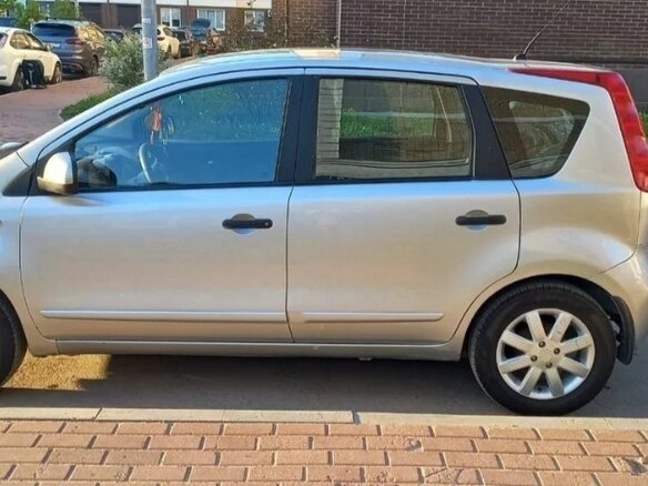 2008 Nissan Note I, серебристый, 450000 рублей - вид 8