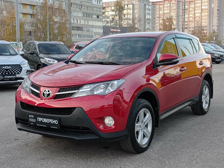 2013 Toyota RAV4 IV (XA40), красный, 1495000 рублей, вид 1