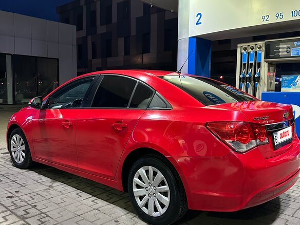2013 Chevrolet Cruze I Рестайлинг, красный, 800000 рублей - вид 7
