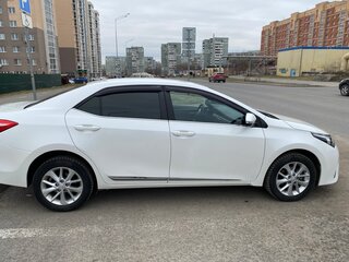2013 Toyota Corolla XI (E160, E170, E180), белый, 1000000 рублей, вид 3