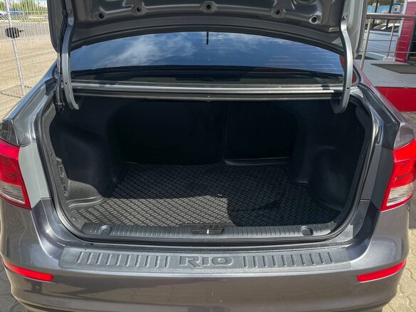 2017 Kia Rio III Рестайлинг, серый - вид 9