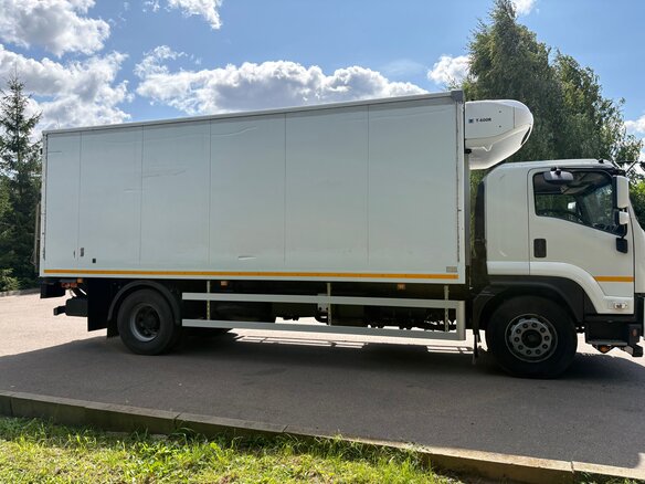 2018 Isuzu Forward (F-Series), белый, 2300000 рублей - вид 21