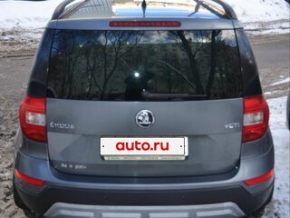 2015 Skoda Yeti I Рестайлинг, серый, 1700000 рублей, вид 3