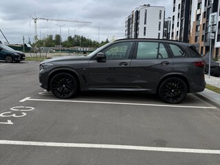 2022 BMW X5 40d IV (G05/G18), серый, 6990000 рублей, вид 5