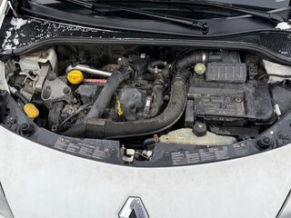2009 Renault Clio III Рестайлинг, белый, 500000 рублей, вид 2