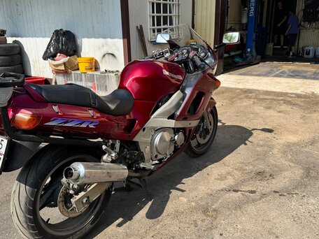 1999 Kawasaki ZZR 400, красный, 205000 рублей, вид 3