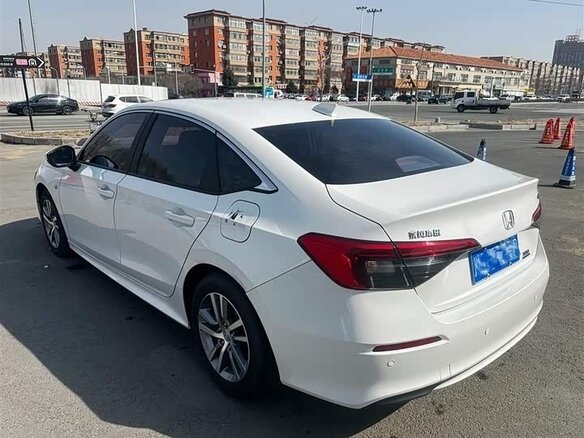 2022 Honda Civic XI, белый, 1400030 рублей - вид 2