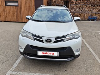 2015 Toyota RAV4 IV (XA40), белый, 1980000 рублей, вид 2