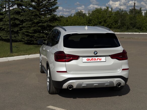 2019 BMW X3 20i xDrive III (G01), белый, 3900000 рублей - вид 11