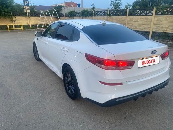 2019 Kia Optima IV Рестайлинг, белый, 1290000 рублей - вид 6
