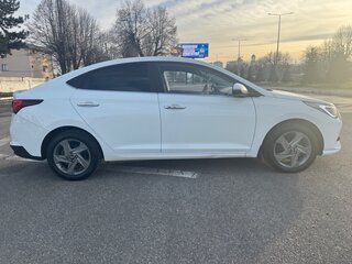 2020 Hyundai Solaris II Рестайлинг, белый, 1735000 рублей, вид 4
