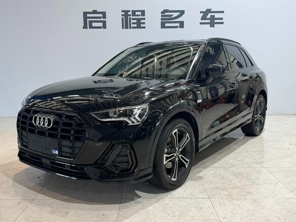 2022 Audi Q3 35 TFSI II (F3), чёрный