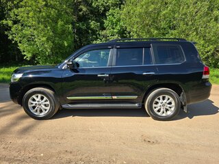 2015 Toyota Land Cruiser 200 Series Рестайлинг 2, чёрный, 5350000 рублей, вид 4