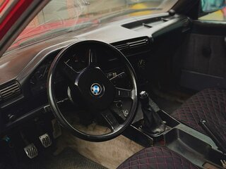 1984 BMW 3 серии 325i II (E30), красный, 155555 рублей, вид 4