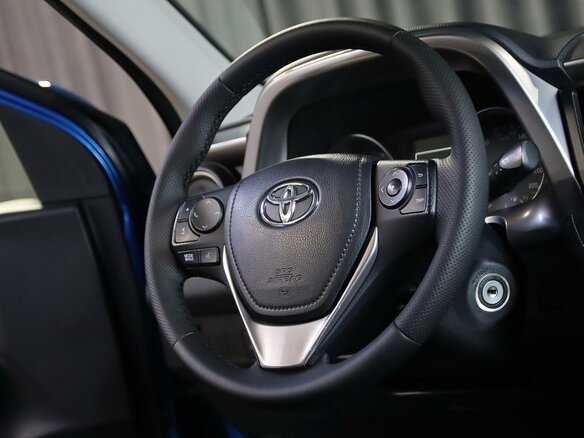 2015 Toyota RAV4 IV (XA40) Рестайлинг, синий, 1799000 рублей - вид 8