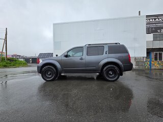 2011 Nissan Pathfinder III Рестайлинг, серый, 2000000 рублей, вид 2