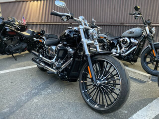 2025 Harley-Davidson Breakout, чёрный, 2300000 рублей, вид 3