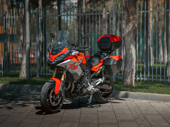 2021 BMW F 900 XR, красный, 1050000 рублей - вид 6