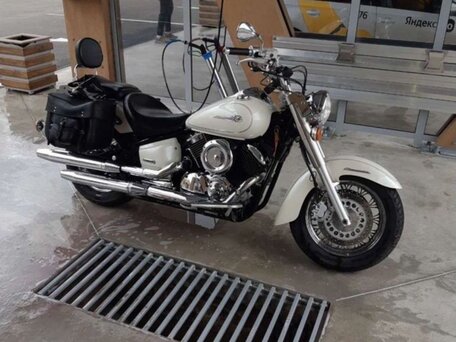 1998 Yamaha XVS1100, белый, 520000 рублей, вид 1