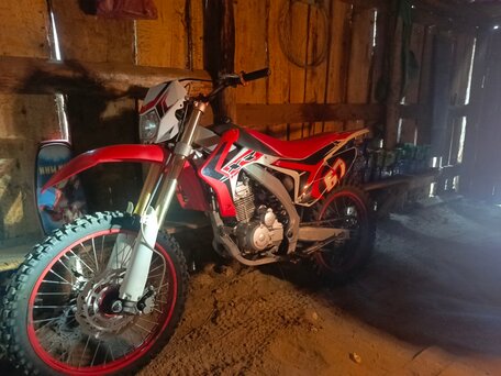 2021 Motoland XR250, красный, 67000 рублей, вид 1