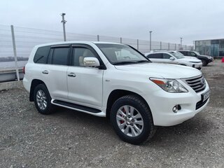 2008 Lexus LX 570 III, белый, 5000000 рублей, вид 3