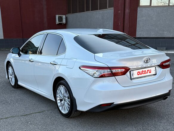 2019 Toyota Camry VIII (XV70), белый, 2750000 рублей - вид 8