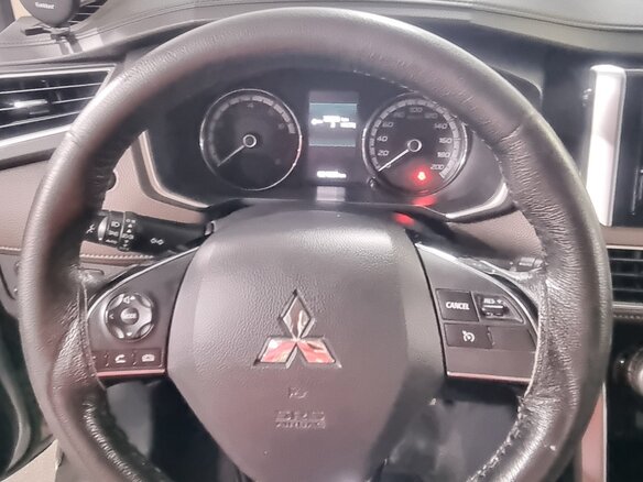 2023 Mitsubishi Xpander Cross I, серый, 2800000 рублей - вид 15