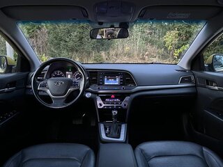 2016 Hyundai Elantra VI (AD), жёлтый, 1570000 рублей, вид 4