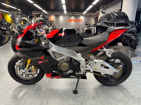 2010 Aprilia RSV4, чёрный, 1090000 рублей, вид 2