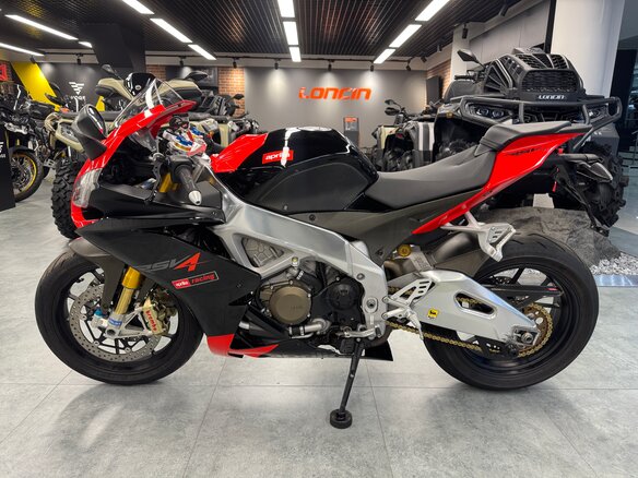 2010 Aprilia RSV4, чёрный, 1090000 рублей - вид 1