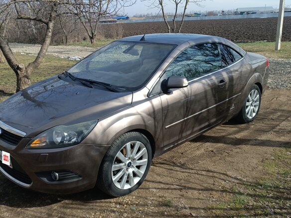 2008 Ford Focus II Рестайлинг, коричневый, 1500000 рублей - вид 6