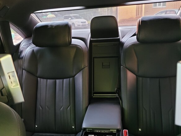 2022 Audi A8 Long 55 TFSI IV (D5), чёрный, 7890000 рублей - вид 4