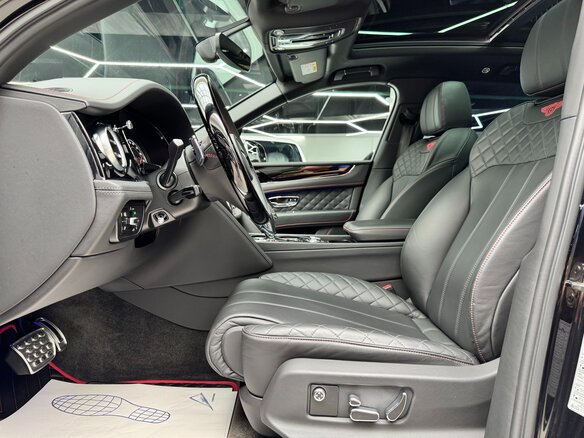 2019 Bentley Bentayga I, чёрный, 12950000 рублей - вид 22